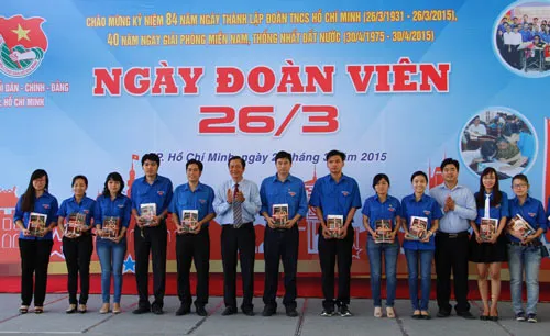 TPHCM: Tuyên dương 15 Chi đoàn vững mạnh, 23 công trình thanh niên tiêu biểu 2014