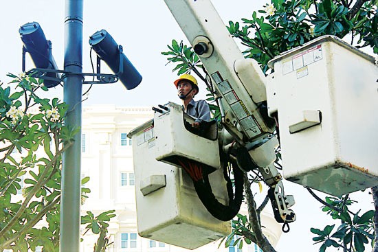 Camera system is tested in Nguyen Hue Street (Photo: SGGP) Camera system is tested in Nguyen Hue Street (Photo: SGGP)