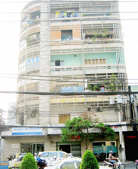 Xây dựng nhà tập thể văn hóa: Chọn nơi phức tạp để chấn chỉnh