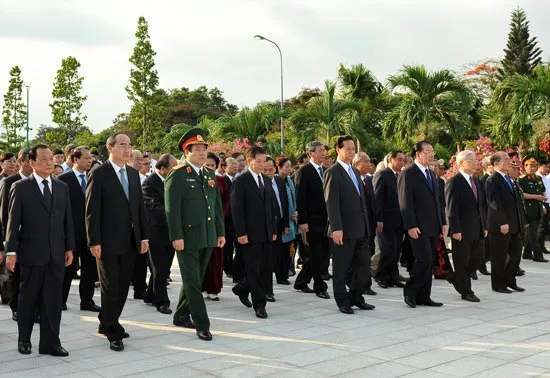 Lãnh đạo Đảng, Nhà nước viếng Nghĩa trang Liệt sĩ TPHCM