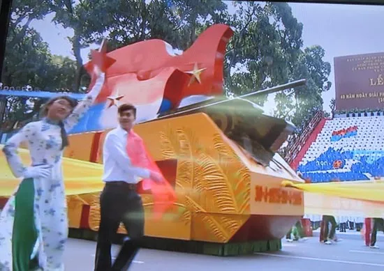 Diễu binh, diễu hành kỷ niệm 40 năm Ngày giải phóng miền Nam, thống nhất đất nước ảnh 20 Diễu binh, diễu hành kỷ niệm 40 năm Ngày giải phóng miền Nam, thống nhất đất nước ảnh 20