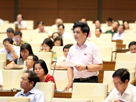 Deputy Nguyen Lam Thanh from Lang Son province speaks the meeting. — VNA/VNS Photo An Dang Deputy Nguyen Lam Thanh from Lang Son province speaks the meeting. — VNA/VNS Photo An Dang