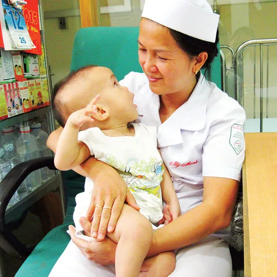 Người mẹ của những trẻ bất hạnh