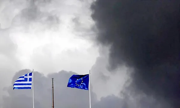 Hy Lạp đứng trước nguy cơ bị loại khỏi Eurozone