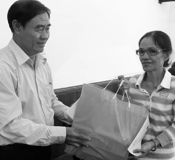 Nghĩa tình với công nhân