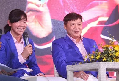 Ánh Viên bận rộn giao lưu ảnh 1 Ánh Viên bận rộn giao lưu ảnh 1