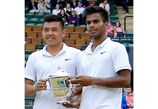 Hoang Nam (L) and India's partner Sumit Nagal Hoang Nam (L) and India's partner Sumit Nagal