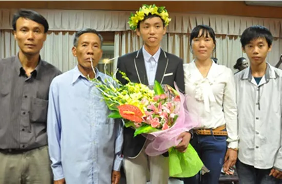 Nguyễn Thế Hoàn 2 lần đoạt Huy chương Vàng Olympic Toán quốc tế