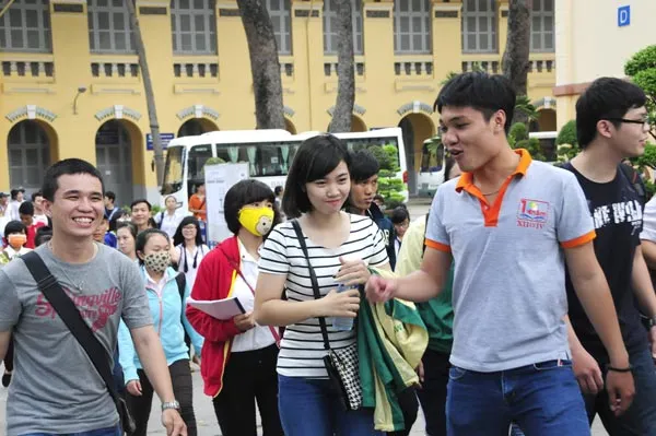 Xét tuyển ĐH-CĐ 2015: Phổ điểm không giúp nhiều cho thí sinh?