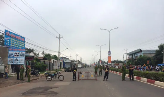 Thực nghiệm hiện trường vụ thảm sát 6 người ở Bình Phước