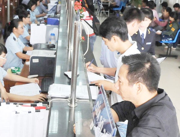 Businesses wait for customs clearance (Illustrative photo: SGGP) Businesses wait for customs clearance (Illustrative photo: SGGP)
