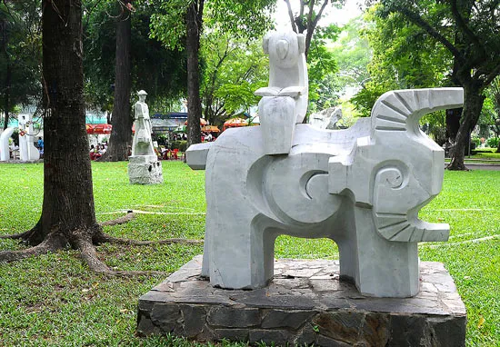 Điêu khắc công cộng TPHCM: Vươn mình hội nhập