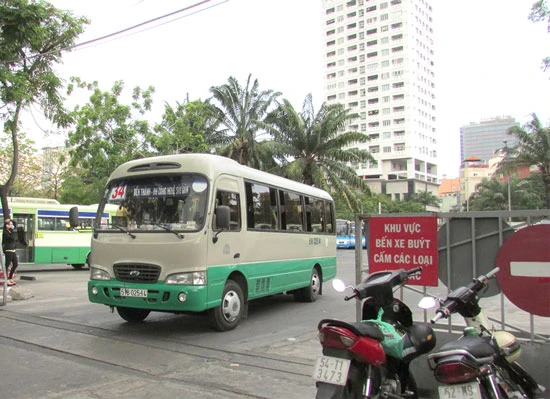 Công viên 23 Tháng 9 bị hẹp dần