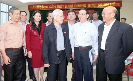 Party General Secretary Nguyen Phu Trong met constituents of Ha Noi yesterday ahead of the 10th meeting of the National Assembly.(Photo: VNA/VNS) Party General Secretary Nguyen Phu Trong met constituents of Ha Noi yesterday ahead of the 10th meeting of the National Assembly.(Photo: VNA/VNS)