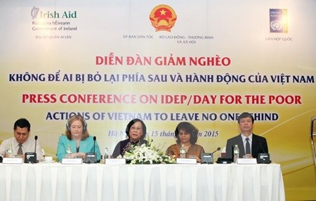 Viet Nam is widening its approaches to dealing with poverty. — VNA/VNS Photo Viet Nam is widening its approaches to dealing with poverty. — VNA/VNS Photo