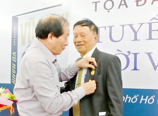 Nhà văn Vũ Hạnh - Một đời văn, một đời chiến sĩ