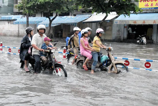 TPHCM căng kéo tài chính chống ngập