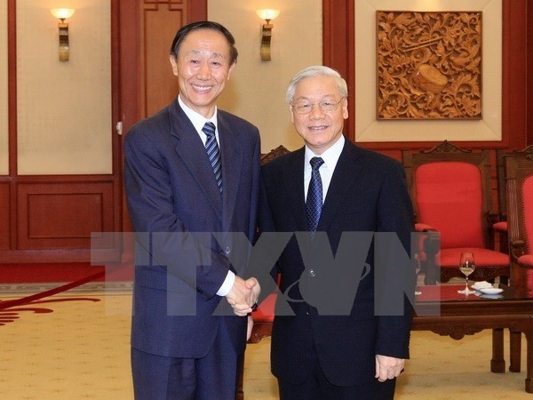 Party General Secretary and President of China Xi Jinping and President Truong Tan Sang (Source: VNA) Party General Secretary and President of China Xi Jinping and President Truong Tan Sang (Source: VNA)