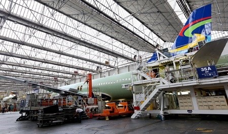 Vietnamese airlines spends a lot of money buying aircraft from EU. The EU is currently the second biggest trade partner of Vietnam, with bilateral trade hitting 19.4 billion USD in the first half of this year. (Source: VNA) Vietnamese airlines spends a lot of money buying aircraft from EU. The EU is currently the second biggest trade partner of Vietnam, with bilateral trade hitting 19.4 billion USD in the first half of this year. (Source: VNA)