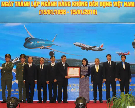 Cục Hàng không Việt Nam đón Huân chương Lao động hạng Nhất