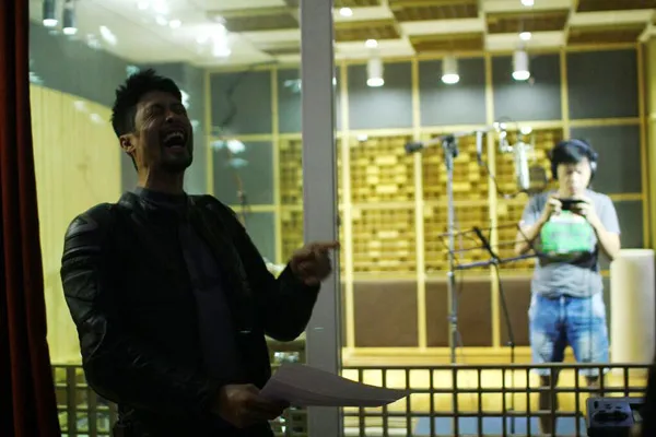 Johnny Trí Nguyễn và Thái Hòa luyện thanh ảnh 5