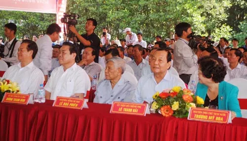 Thông xe đường Hồ Chí Minh về Đất Mũi Cà Mau