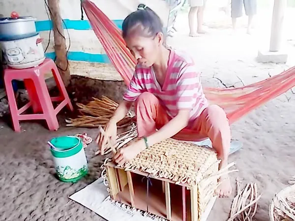 Ấp 10 đón tết