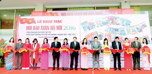 Ngày hội báo xuân ảnh 7 Ngày hội báo xuân ảnh 7