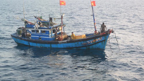 Damaged weather covers offshore of territorial water from Ninh Thuan to Ca Mau provinces. (Photo:SGGP) Damaged weather covers offshore of territorial water from Ninh Thuan to Ca Mau provinces. (Photo:SGGP)