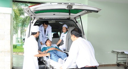 Medical staffs of the Hoan My hospital provide emergency service in HCM City. — Photo hoanmy.comby Gia Loc Medical staffs of the Hoan My hospital provide emergency service in HCM City. — Photo hoanmy.comby Gia Loc