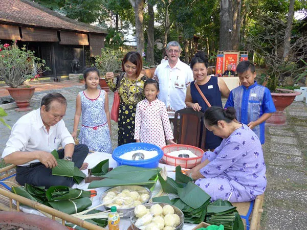Kiều bào, người nước ngoài cùng vui tết cổ truyền ảnh 4 Kiều bào, người nước ngoài cùng vui tết cổ truyền ảnh 4