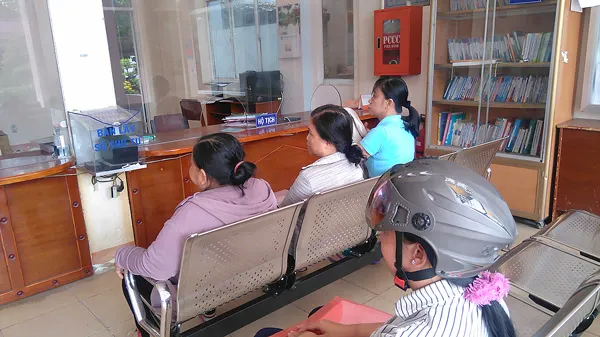 Ngày đầu tiên làm việc sau tết - Nơi khẩn trương, nơi còn vui tết