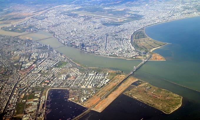 A bird's-eye view of Da Nang City. The city topped the Provincial Competitive Index (PCI) for the third consecutive year in 2015. (Photo: VNS) A bird's-eye view of Da Nang City. The city topped the Provincial Competitive Index (PCI) for the third consecutive year in 2015. (Photo: VNS)
