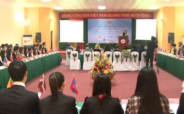 The opening ceremony of the week (Source: http://thst.vn)