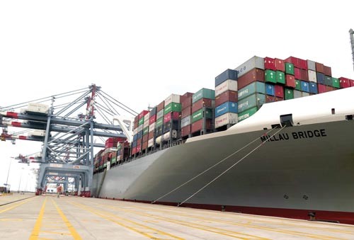 The Millau Bridge docked at Cai Mep- Thi Vai International Port in Ba Ria- Vung Tau province on April 11. (Photo:SGGP) The Millau Bridge docked at Cai Mep- Thi Vai International Port in Ba Ria- Vung Tau province on April 11. (Photo:SGGP)