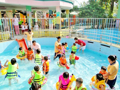 Students are encouraged ot learn swim (Photo: SGGP) Students are encouraged ot learn swim (Photo: SGGP)