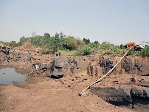 Krông H’Năng river is exhausted in Krông Năng district, Central Highland Krông H’Năng river is exhausted in Krông Năng district, Central Highland