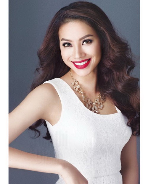 Miss Universe Vietnam 2015 is among choaches of the face Miss Universe Vietnam 2015 is among choaches of the face