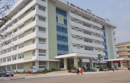 The seven floor buidling with 160 inpatient beds is equiped many divisions and six modern operating rooms -SGGP The seven floor buidling with 160 inpatient beds is equiped many divisions and six modern operating rooms -SGGP