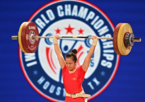 Vuong Thi Huyen won a silver medal at the Asian Weightlifting Championships in Tashkent, Uzbekistan on Sunday. Vuong Thi Huyen won a silver medal at the Asian Weightlifting Championships in Tashkent, Uzbekistan on Sunday.