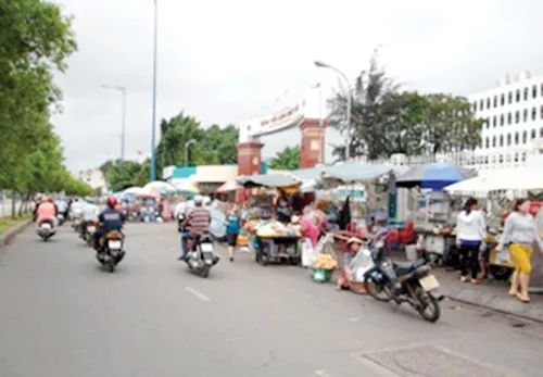 Lắp đặt hàng rào vỉa hè: Mới lạ và thiết thực