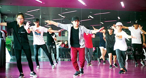 A performance at the 2016 Hotsteps A performance at the 2016 Hotsteps