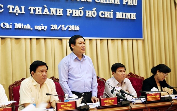 With its favorable socio-economic conditions, HCM City should be a hub for start-ups, Deputy Prime Minister Vương Đình Huệ said at a working session with city leaders last Friday.— Photo VGP With its favorable socio-economic conditions, HCM City should be a hub for start-ups, Deputy Prime Minister Vương Đình Huệ said at a working session with city leaders last Friday.— Photo VGP