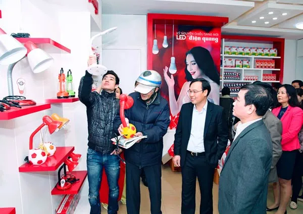 Điện Quang mở rộng chuỗi showroom trên toàn quốc