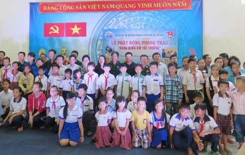 BĐBP TPHCM phát động chương trình Nâng bước em tới trường