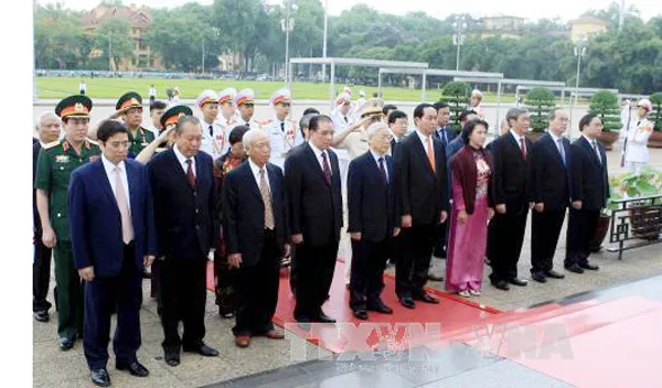 Lãnh đạo Đảng, Nhà nước vào Lăng viếng Chủ tịch Hồ Chí Minh