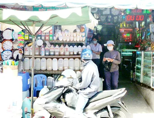 Kinh doanh hóa chất dời về trung tâm chuyên biệt