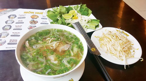 Pho Bo (beef rice noodle soup) (Photo: SGGP) Pho Bo (beef rice noodle soup) (Photo: SGGP)