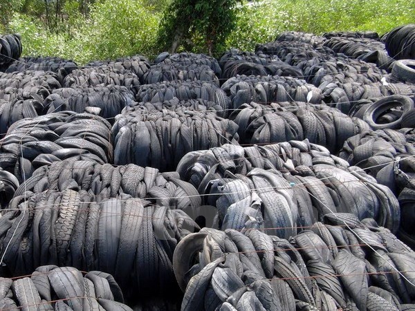 Used tires from Cat Lai Port (Photo: VNA) Used tires from Cat Lai Port (Photo: VNA)