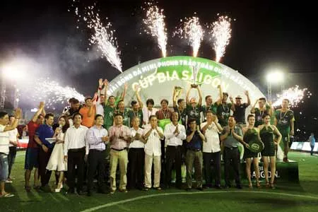 CLB An Huy Nguyên Khang FC vô địch ảnh 1